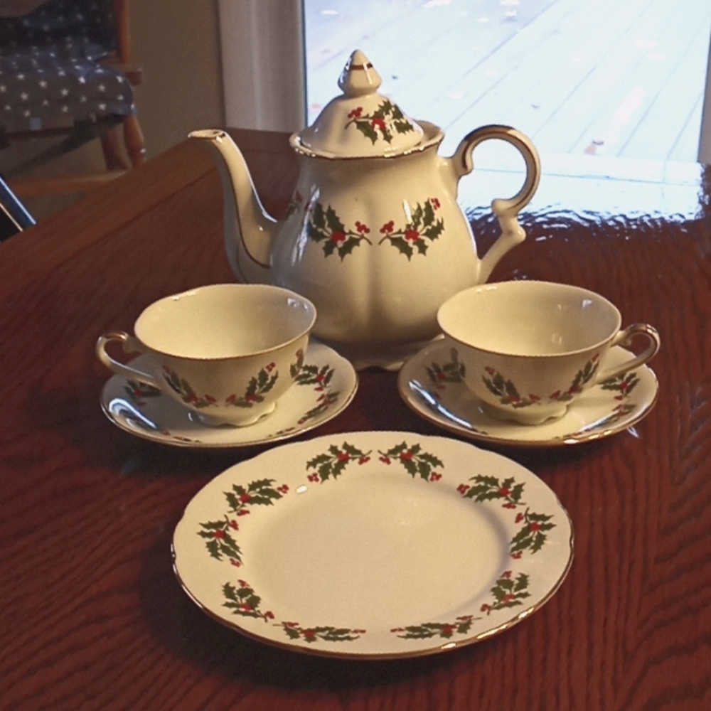 Christmas Tea set